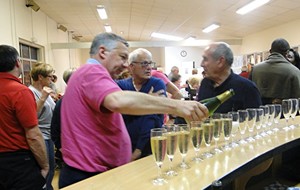 Tournée générale offerte par Les Chicoufs